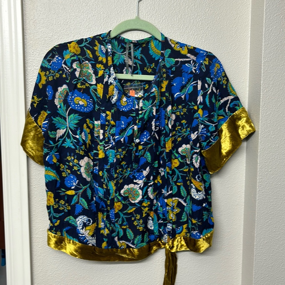 Anthropologie top with Velvet edging size Medium never worn